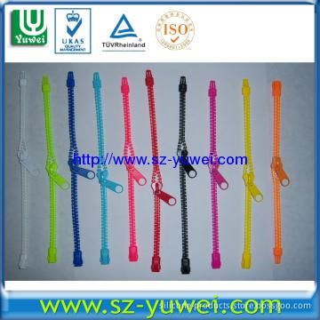 Newly Developped and Fashion Plastic Zipper Bracelets in hot selling